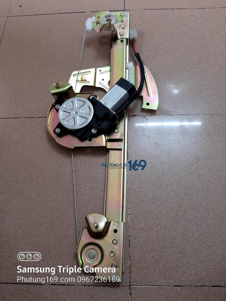 Compa lên xuống kính liền mô tơ trước phải Vinaxuki Compa lên xuống kính liền mô tơ trước phải Vinaxuki