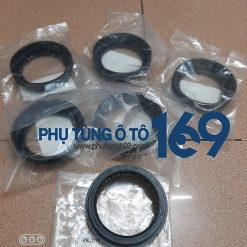 Phớt láp sau ngoài Toyota Hilux