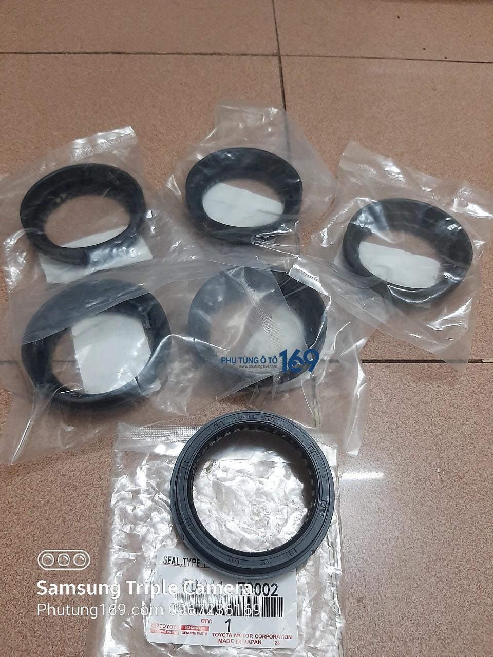 Phớt láp sau ngoài Toyota Hilux Phớt láp sau ngoài Toyota Hilux