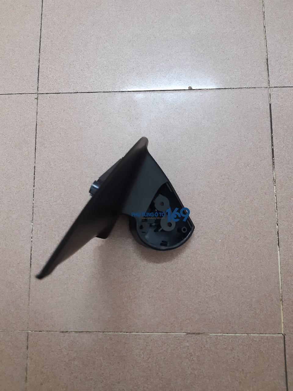 Chân gương chiếu hậu lái Toyota Fortuner Chân gương chiếu hậu lái Toyota Fortuner