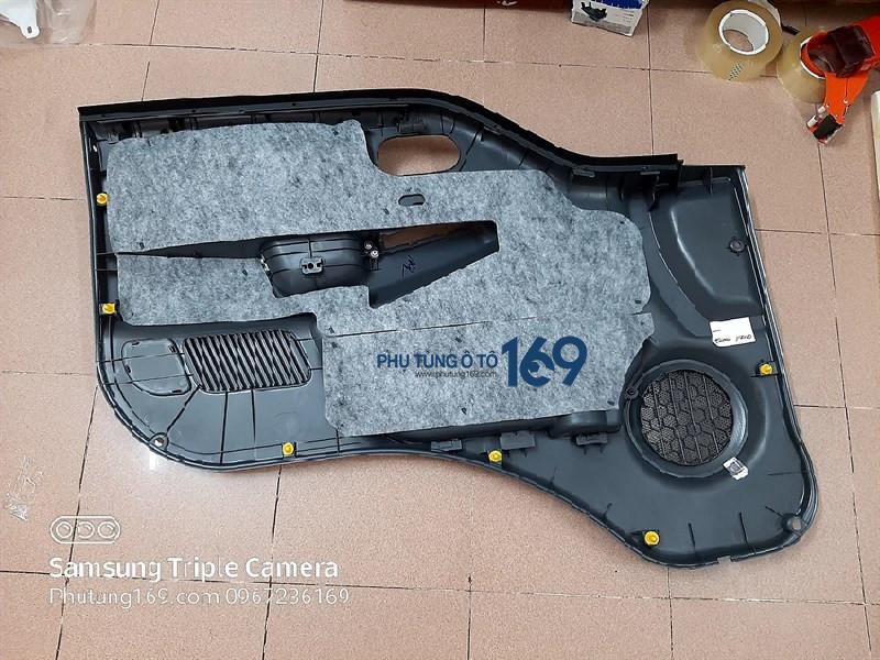 Táp bi cánh cửa Kia Bongo 3 Táp bi cánh cửa Kia Bongo 3