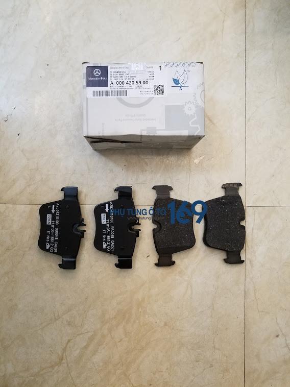 Má phanh sau Mercedes GLC 200 Má phanh sau Mercedes GLC 200