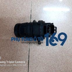 Bơm nước rửa kính Toyota Land Cruiser