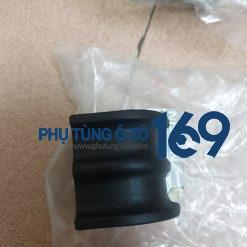 Cao su cân bằng Nissan Navara