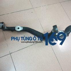 Ngõng may ơ trước phải Toyota Fortuner