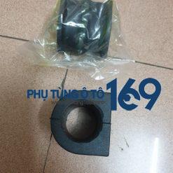 Cao su cân bằng Nissan Navara