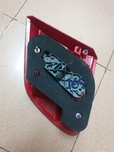 Đèn hậu miếng trong Cruze Đèn hậu miếng trong Cruze