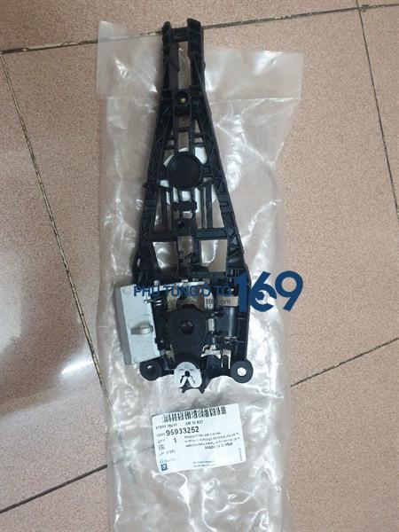 Xương tay mở cửa Cruze Xương tay mở cửa Cruze