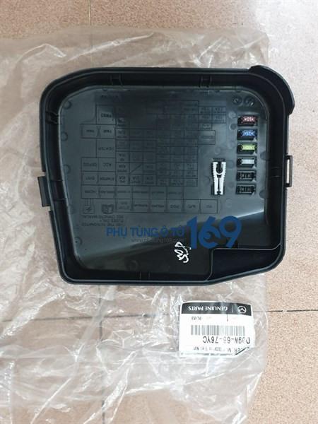 Nắp hộp cầu chì Mazda 2 Nắp hộp cầu chì Mazda 2