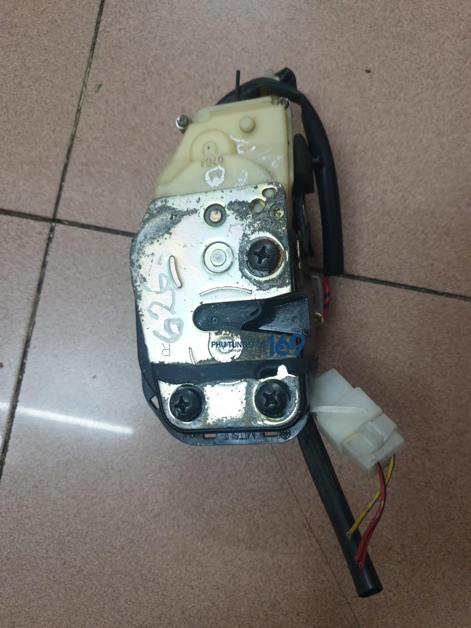 Khóa ngậm cửa Mazda 626 Khóa ngậm cửa Mazda 626