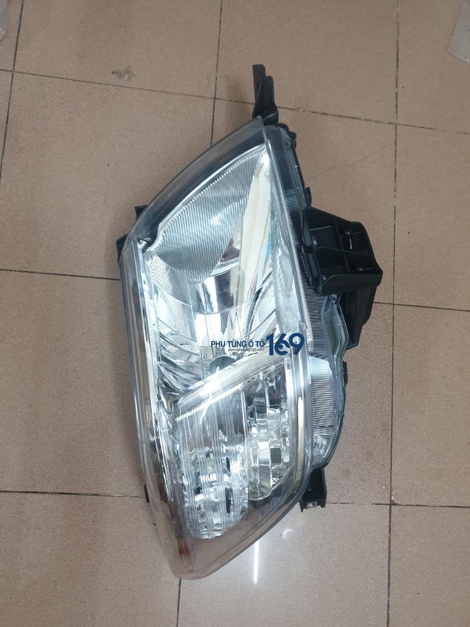 Đèn pha trái Hilux Đèn pha trái Hilux