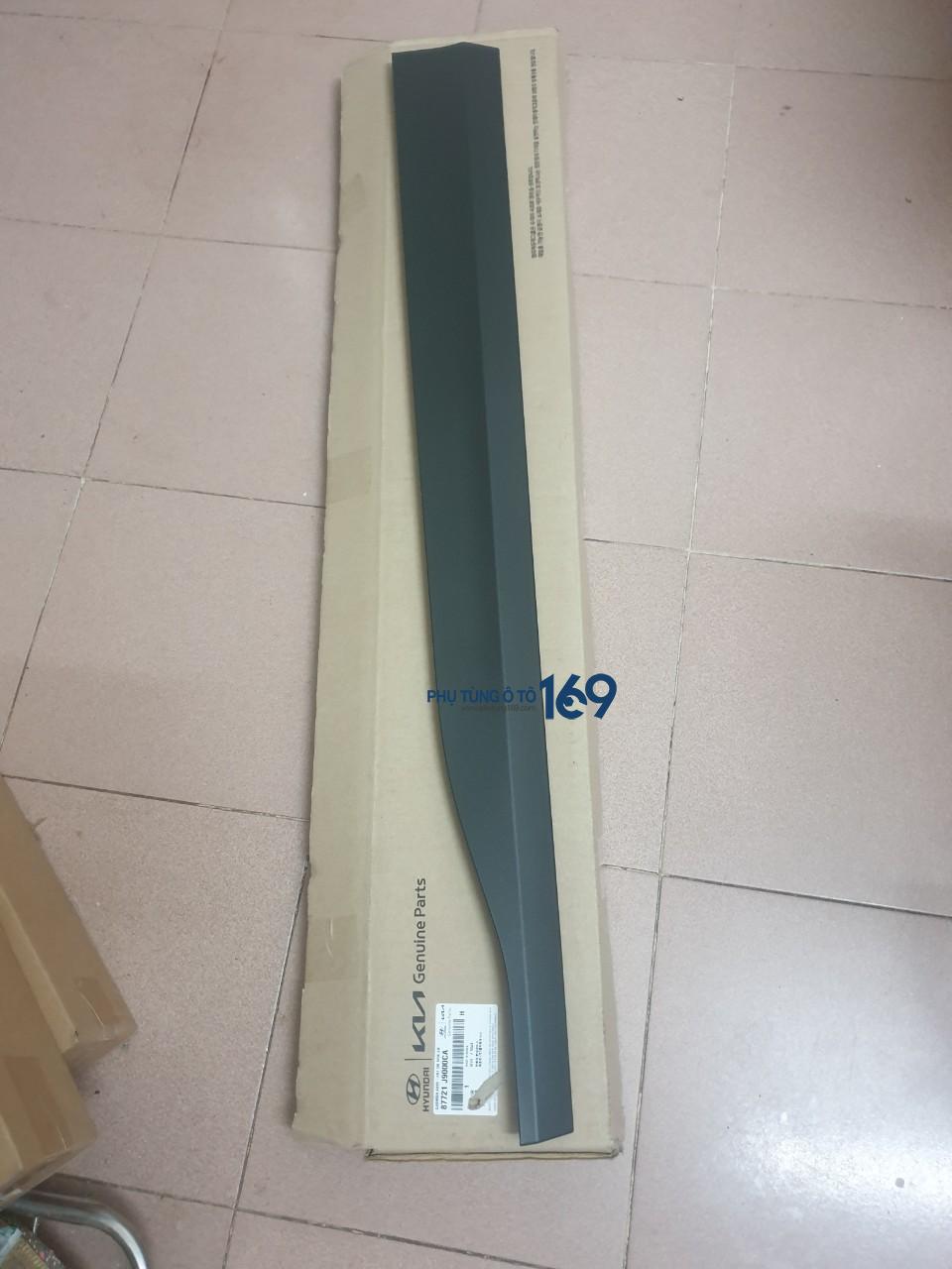 Nẹp mạ cánh cửa trước Kona Nẹp mạ cánh cửa trước Kona