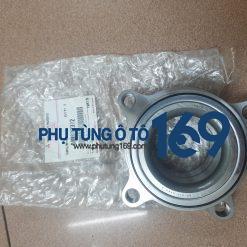 Bi may ơ trước Triton