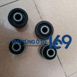 Cao su càng a trên Navara