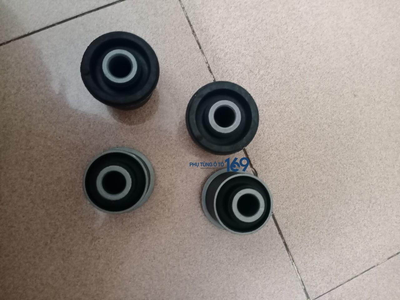 Cao su càng a trên Navara Cao su càng a trên Navara