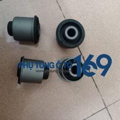 Cao su càng a trên Navara