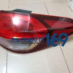 Đèn hậu ngoài phải Cerato