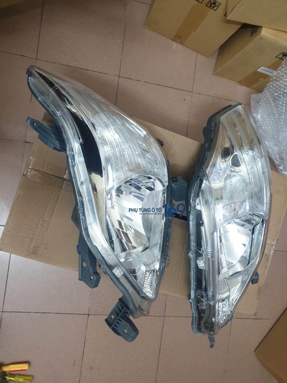 Đèn pha trái Innova Đèn pha trái Innova