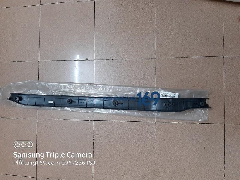 Nẹp sàn cửa phải Kia Bongo 3 Nẹp sàn cửa phải Kia Bongo 3