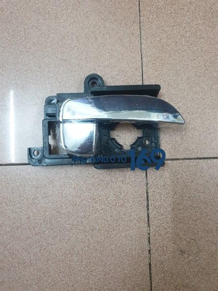 Tay mở trong Elantra Tay mở trong Elantra