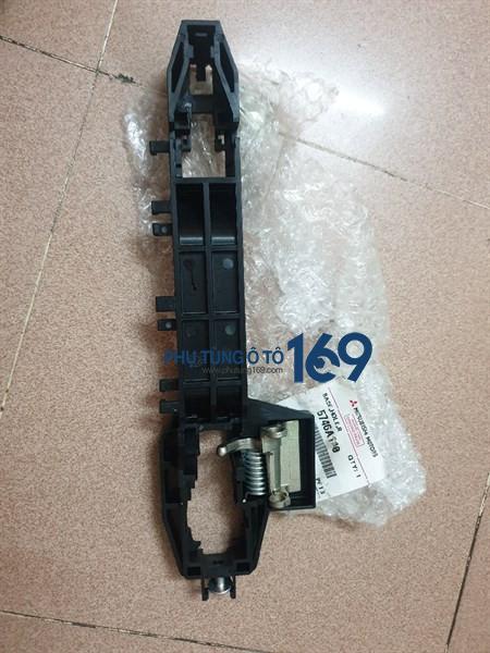 Xương tay mở cửa Triton Xương tay mở cửa Triton