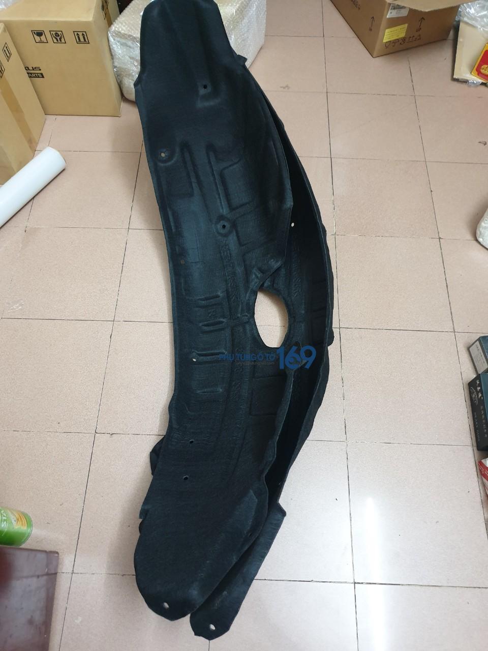 Chắn bùn lòng dè sau Camry 2.4 Chắn bùn lòng dè sau Camry 2.4