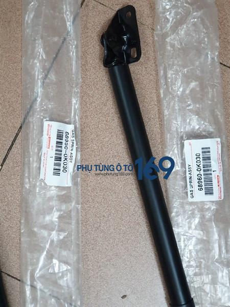 Ty chống cốp Fortuner Ty chống cốp Fortuner