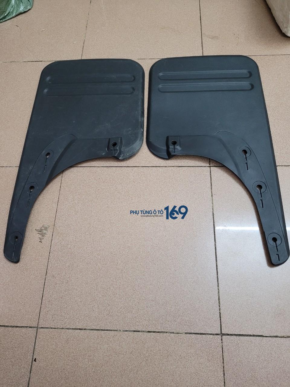 Chắn bùn bánh sau Hilux Chắn bùn bánh sau Hilux