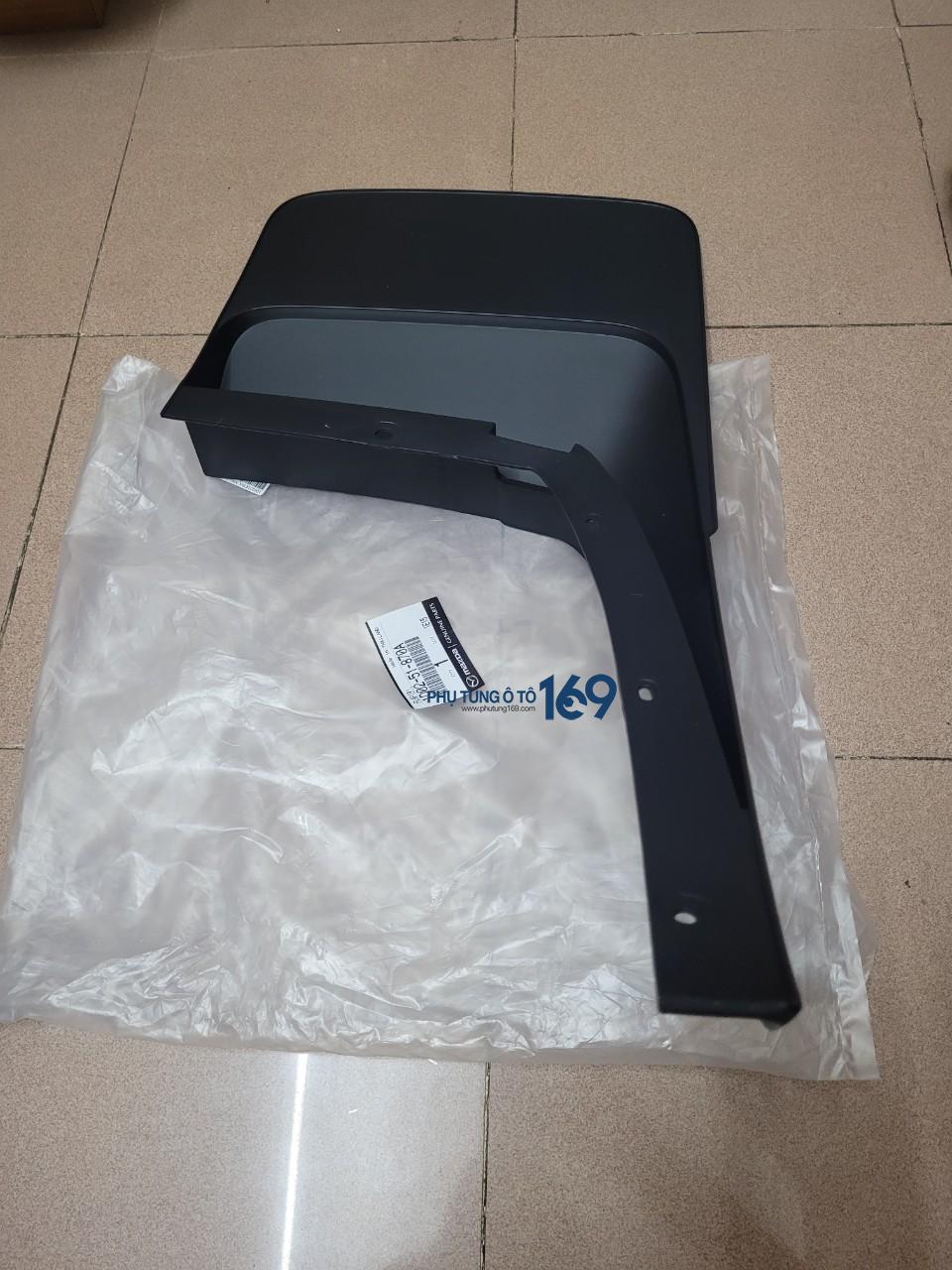 Chắn bùn bánh sau phải BT50 Chắn bùn bánh sau phải BT50