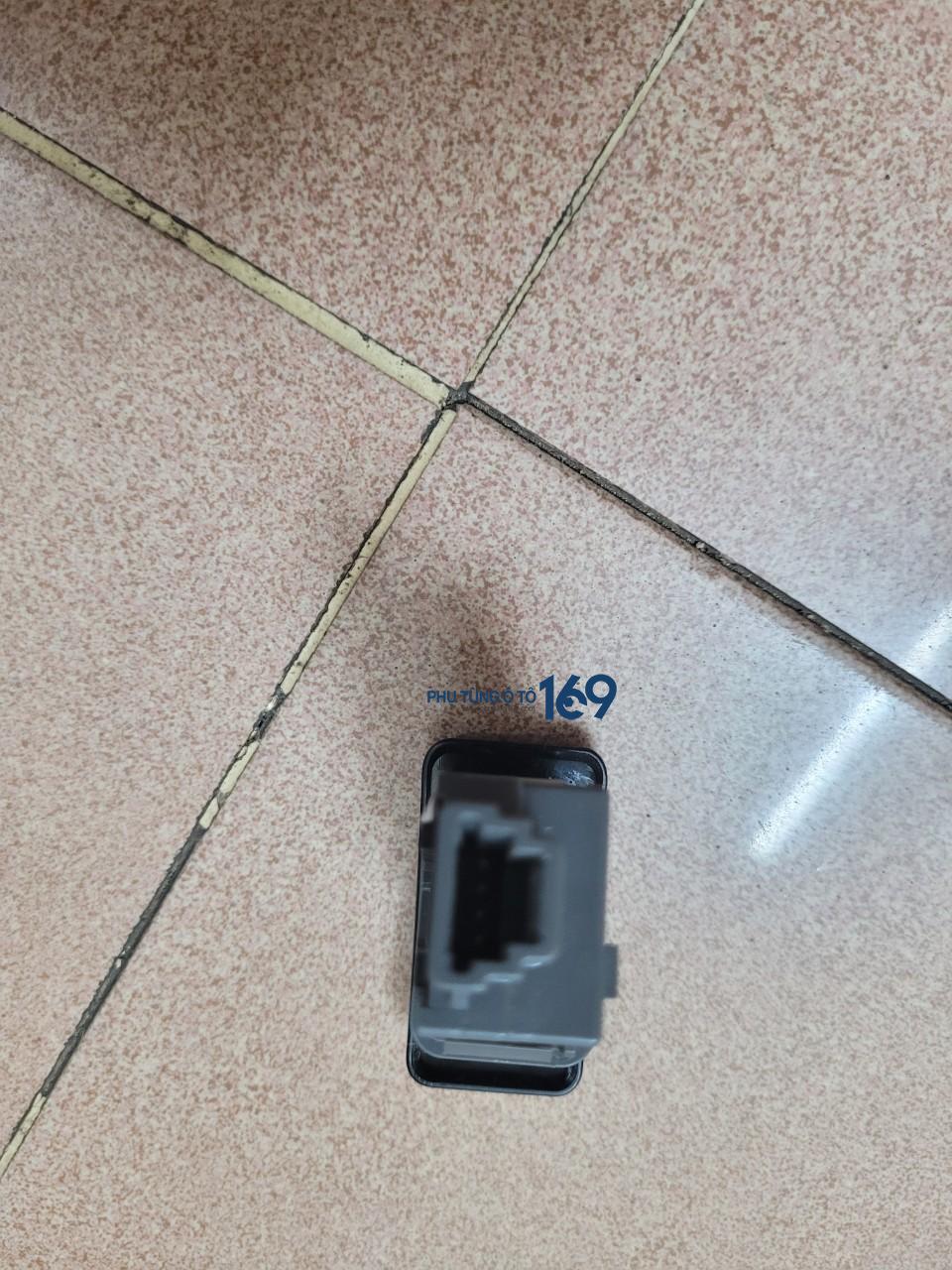 Công tắc đi thẳng Altis Công tắc đi thẳng Altis