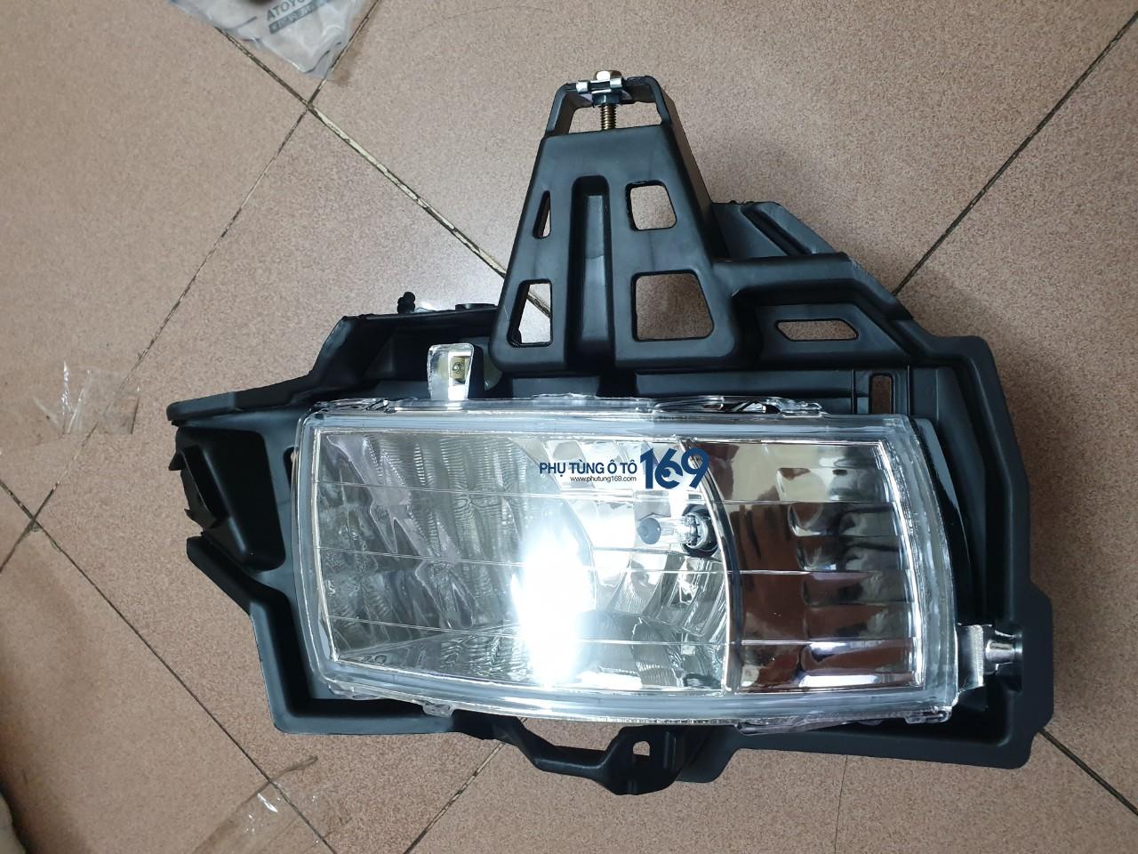 Đèn gầm phụ Innova Đèn gầm phụ Innova