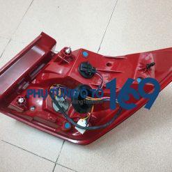 Đèn hậu ngoài Cruze