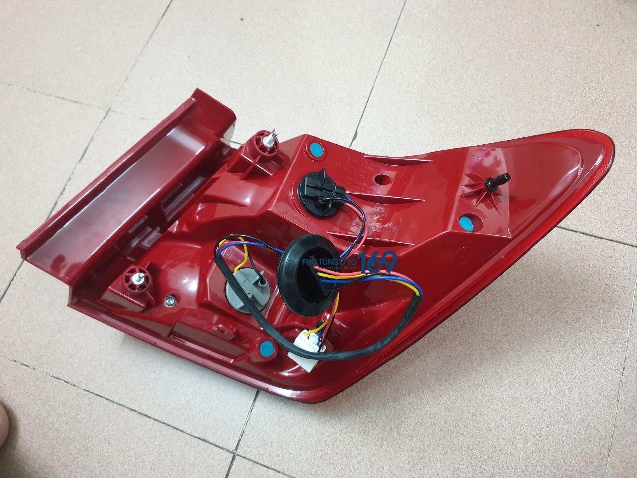 Đèn hậu ngoài Cruze Đèn hậu ngoài Cruze