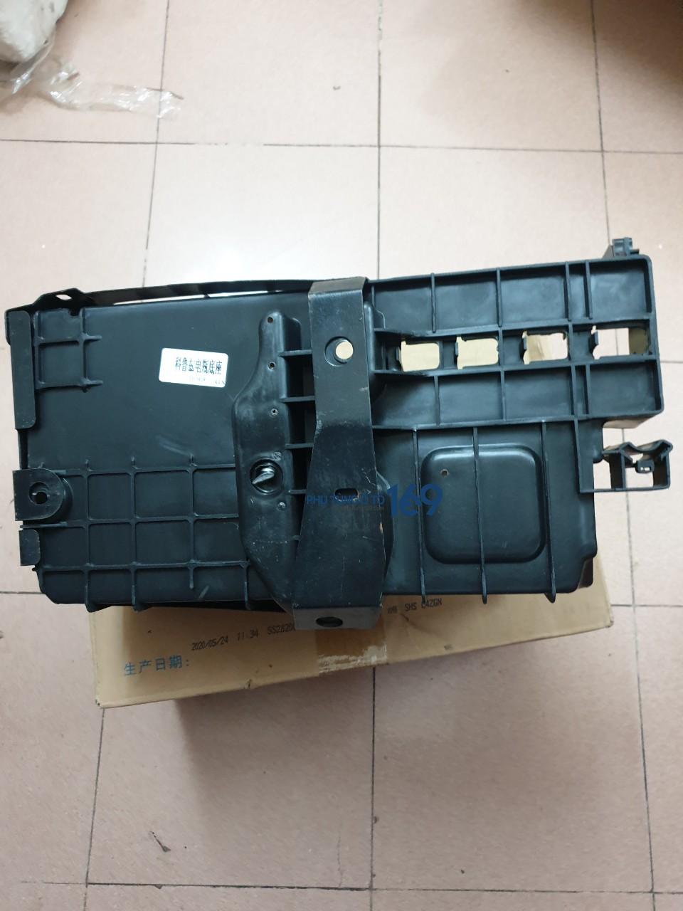 Giá đỡ bình ắc quy Lacetti CDX Giá đỡ bình ắc quy Lacetti CDX