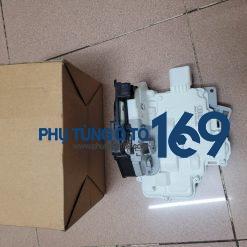 Khóa ngậm cửa sau lái Passat