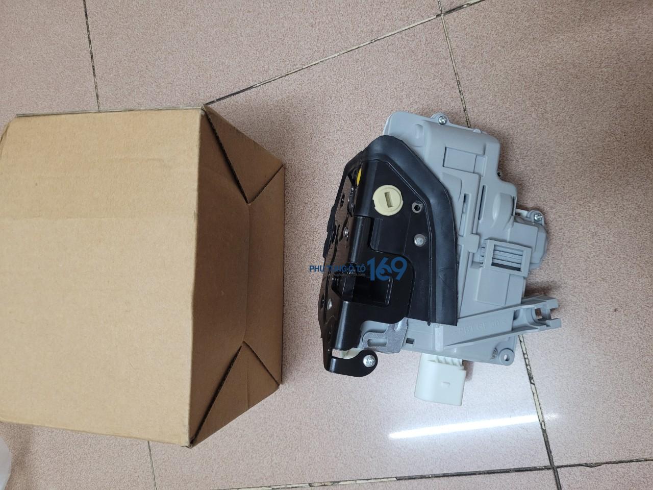 Khóa ngậm cửa sau lái Passat Khóa ngậm cửa sau lái Passat