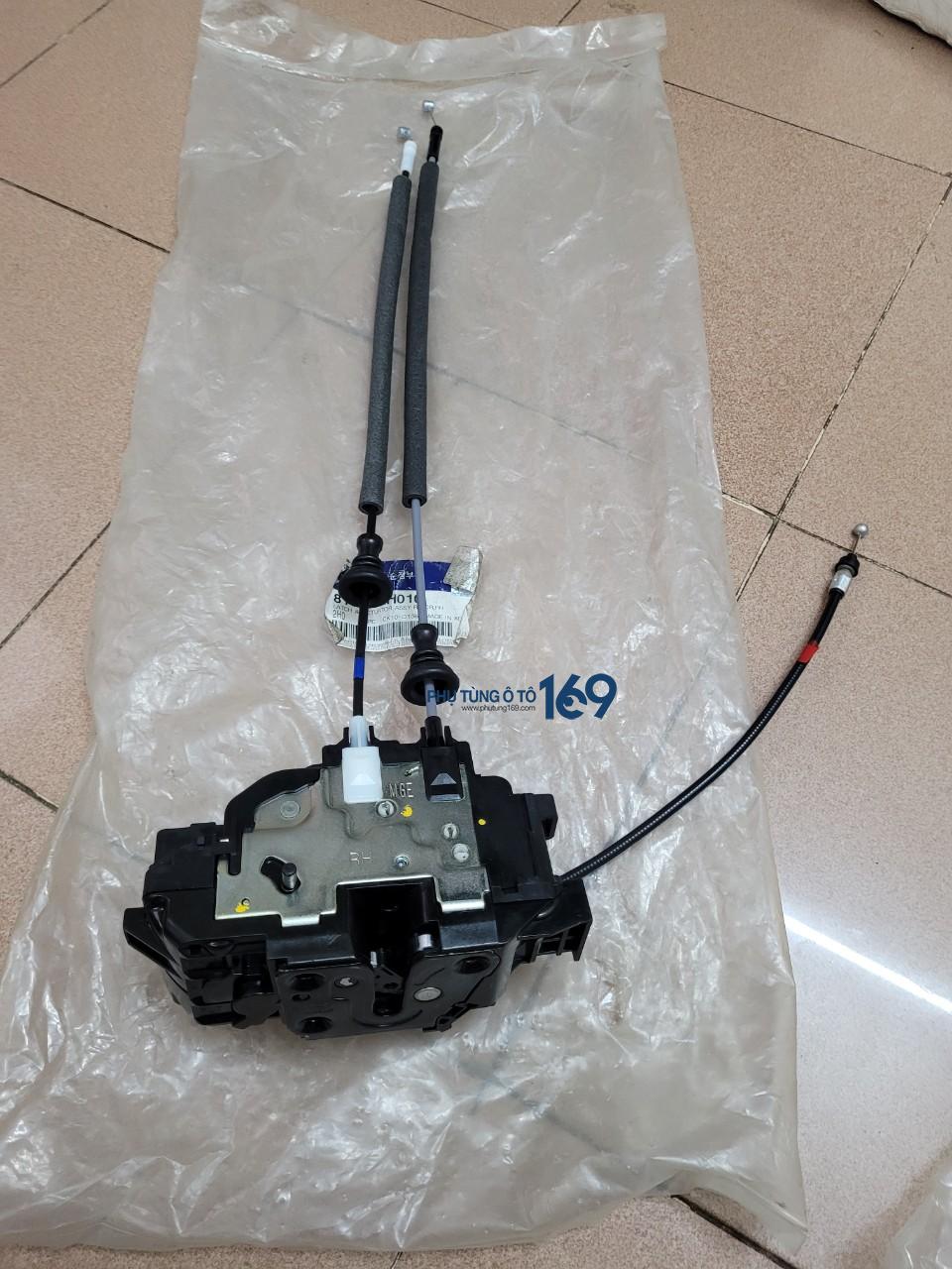Khóa ngậm cửa sau phải Avante Khóa ngậm cửa sau phải Avante