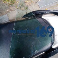 Kính tam giác Fortuner