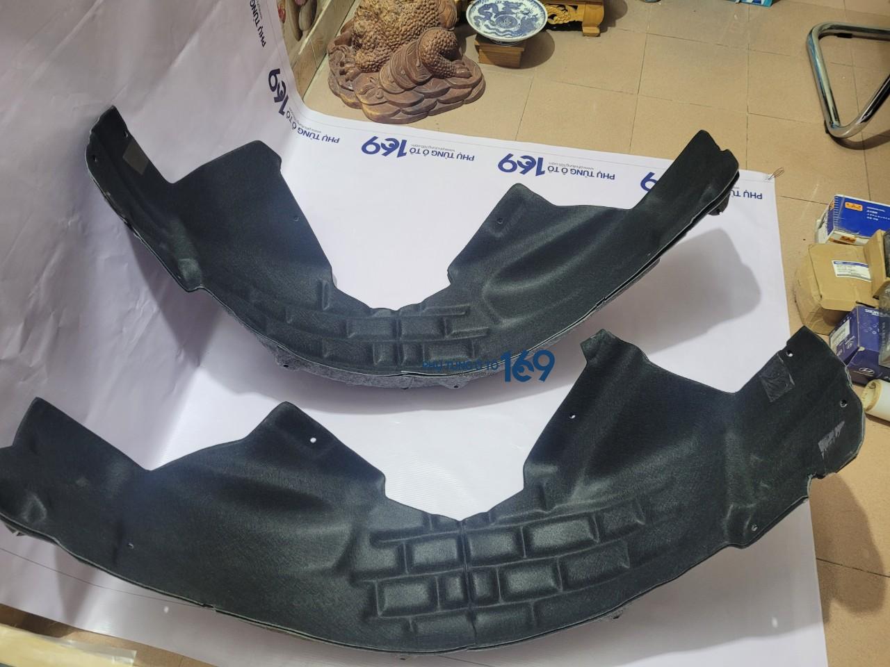 Lòng dè chắn bùn sau Focus Lòng dè chắn bùn sau Focus