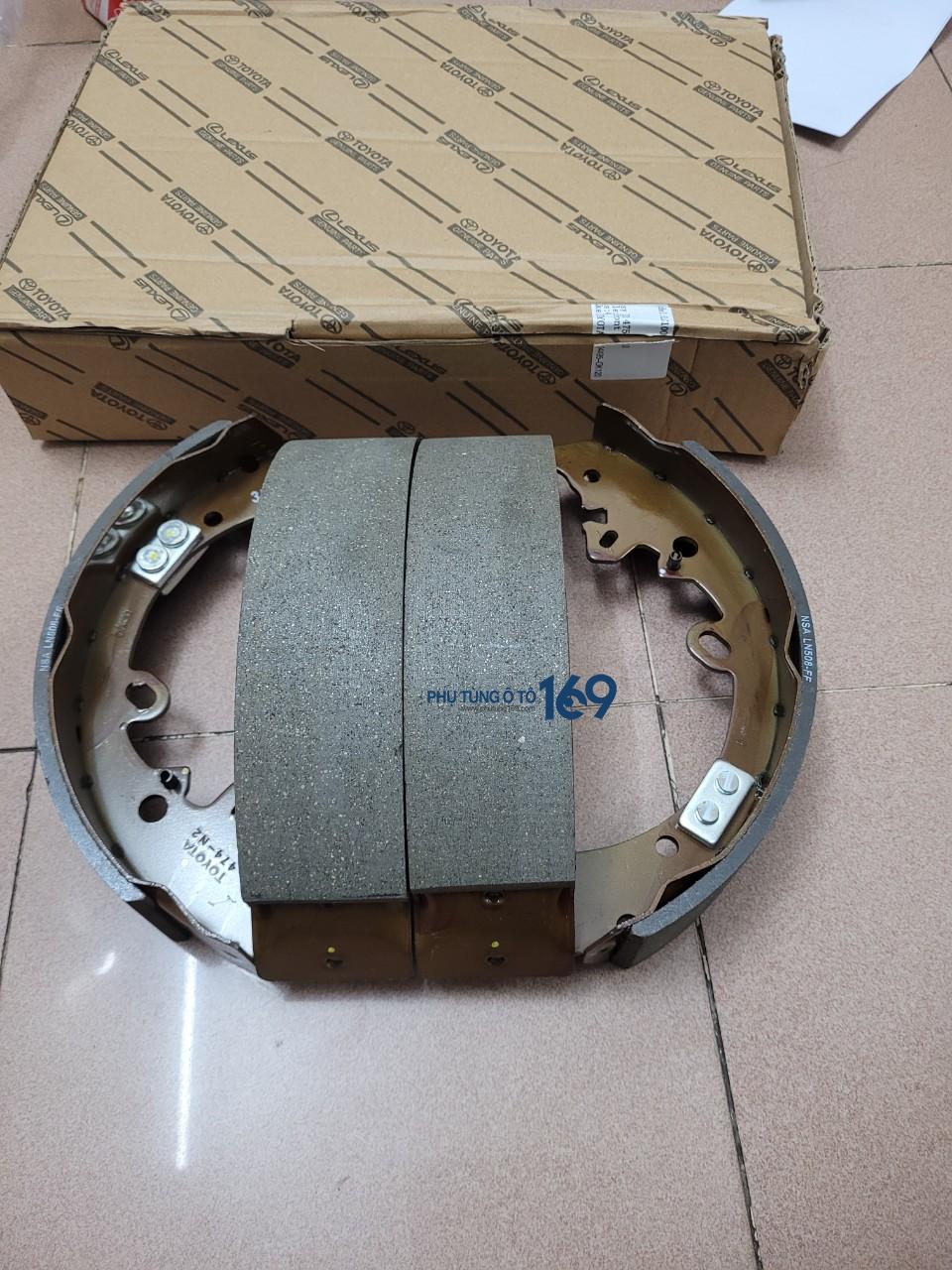 Má phanh sau Fortuner Má phanh sau Fortuner