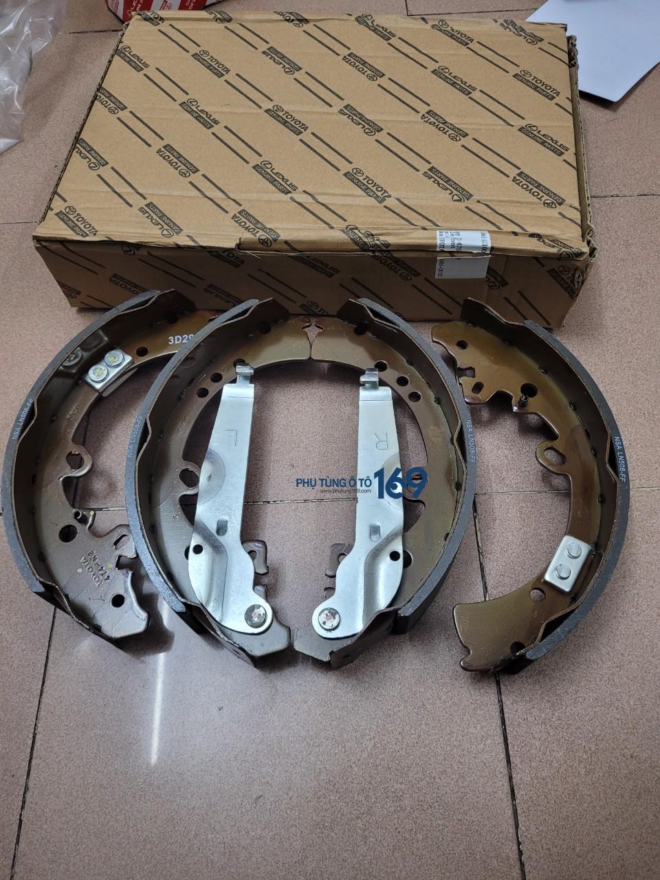 Má phanh sau Fortuner Má phanh sau Fortuner