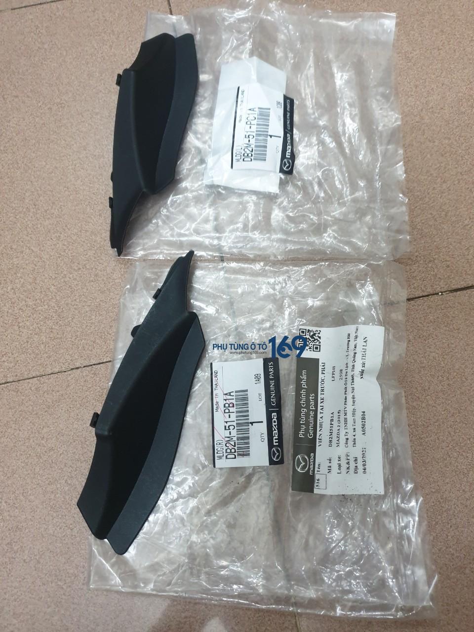 Nép góc chân kính Mazda2 Nép góc chân kính Mazda2