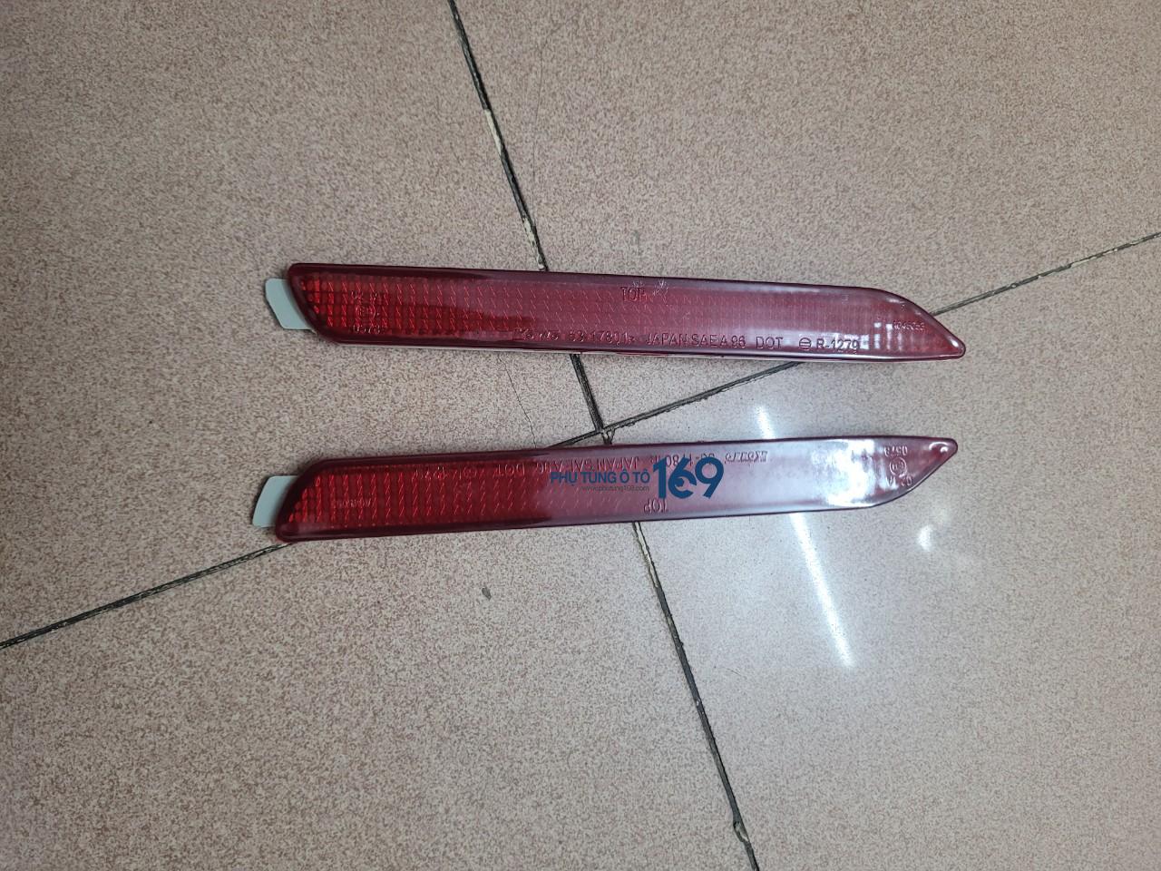 Phản quang sau Innova Phản quang sau Innova