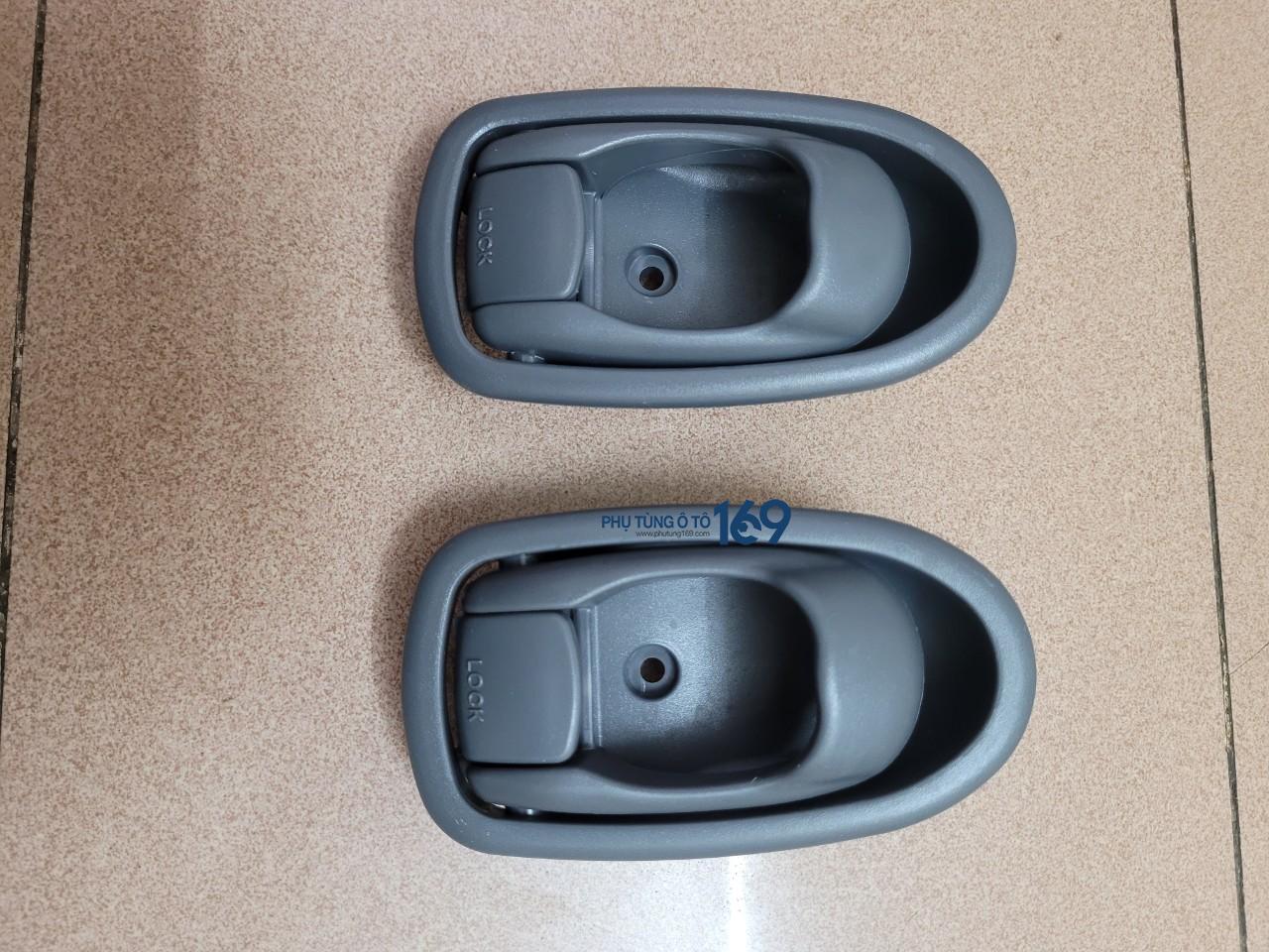 Tay mở trong Spectra Tay mở trong Spectra