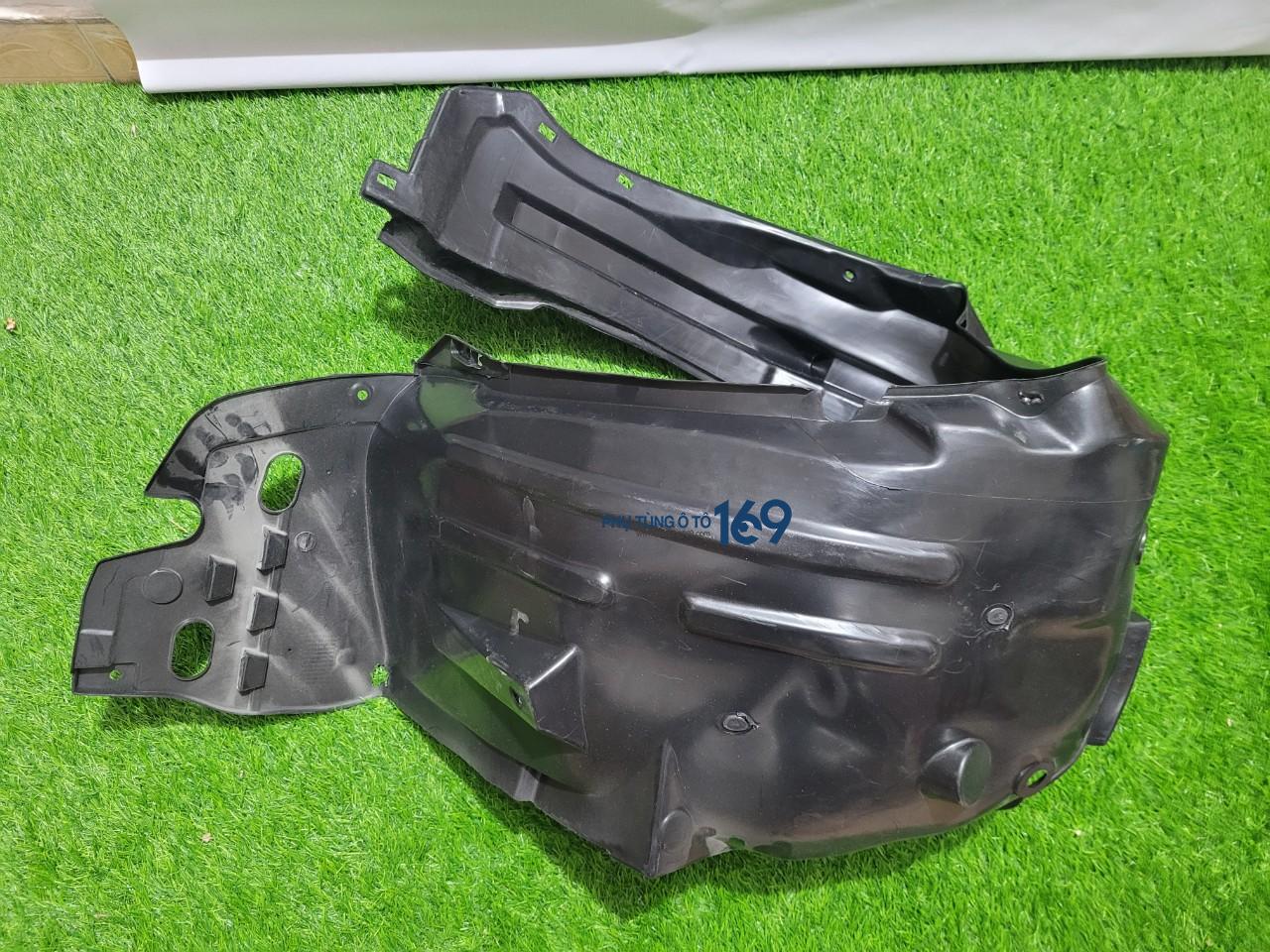 Chắn bùn bánh trước Camry 3.0 Chắn bùn bánh trước Camry 3.0