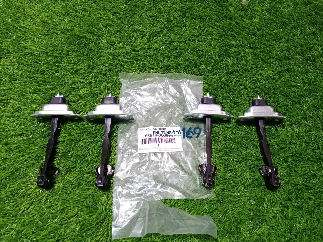 Chốt hãm cánh cửa Altis Chốt hãm cánh cửa Altis