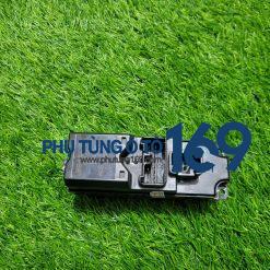 Công tắc lên kính tổng Bt50