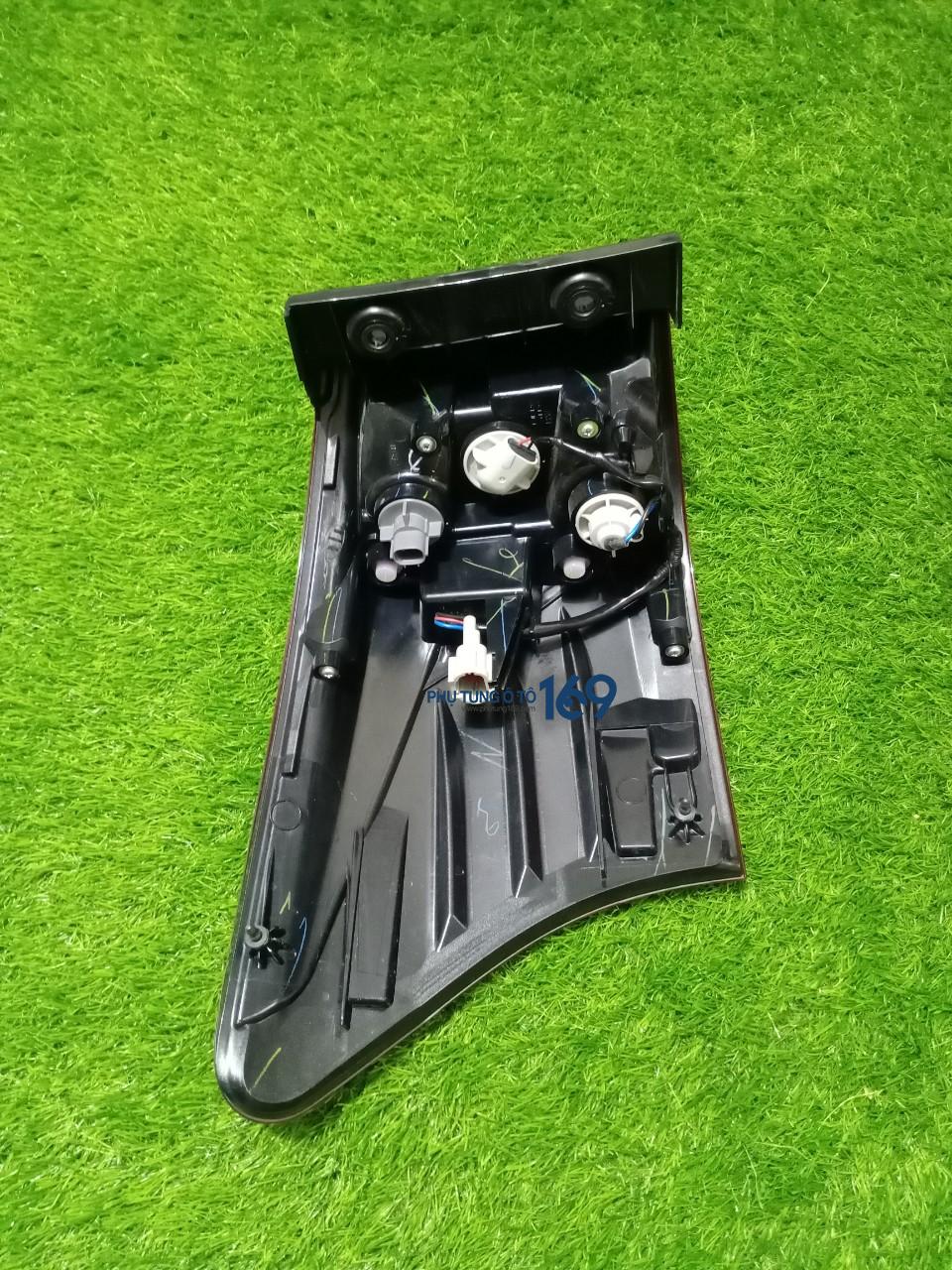 Đèn hậu ngoài Mux Đèn hậu ngoài Mux