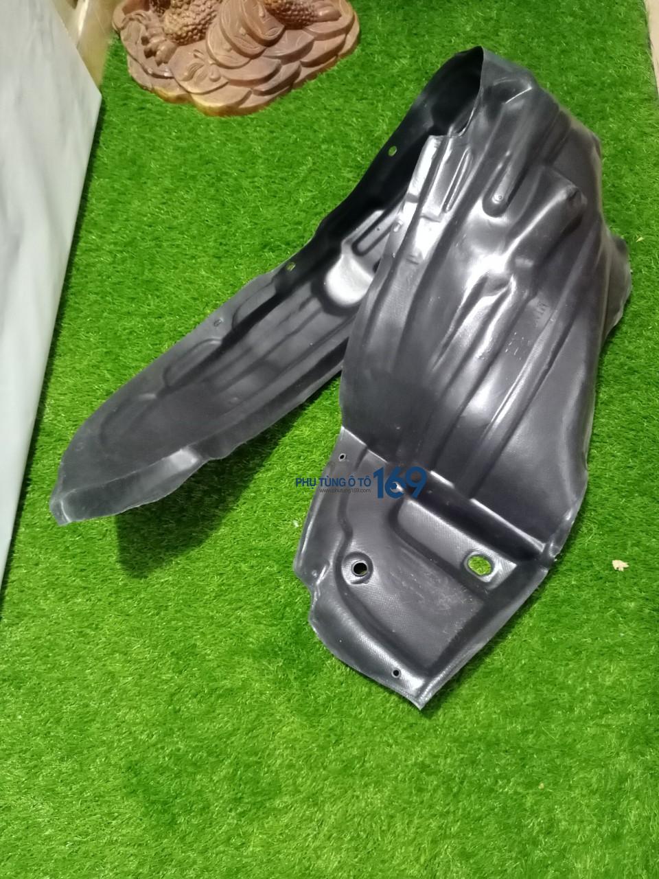 Lòng dè chắn bùn Fortuner Lòng dè chắn bùn Fortuner