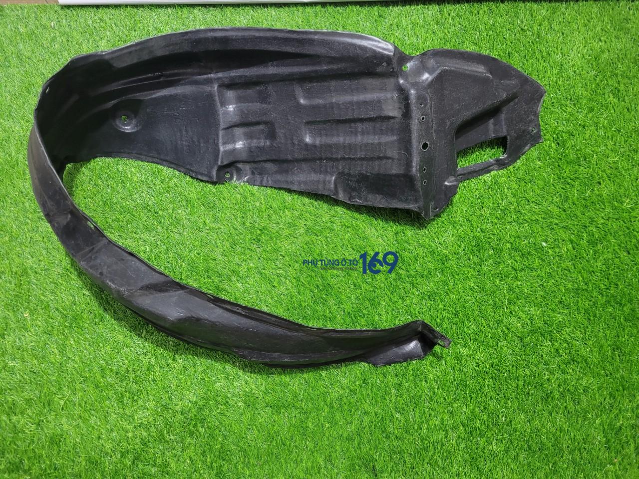 Lòng dè phải Altis Lòng dè phải Altis